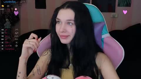 Freya  IM NONUDE online show from 02/12/25, 09:43