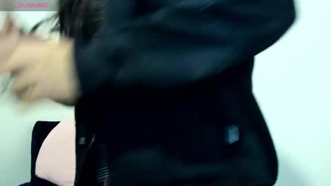 Snapshot of mellanie33 chatting on 02/02/26, 09:30 mellanie online show from 02/02/26, 09:30