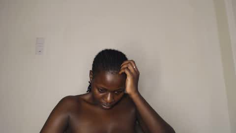 Snapshot of mellanin_pretty_ chatting on 12/12/24, 04:48 . online show from 12/12/24, 04:48