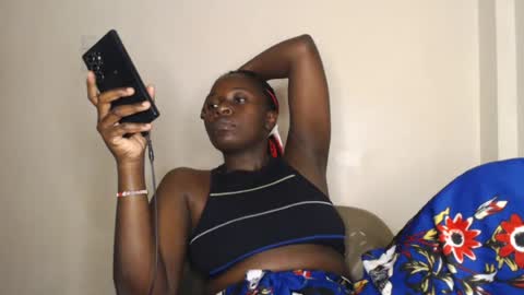 Snapshot of mellanin_pretty_ chatting on 07/05/26, 07:21 . online show from 07/05/26, 07:21