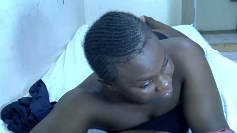 Snapshot of mellanine_ebony chatting on 03/08/26, 02:21 mellanine_ebony online show from 03/08/26, 02:21