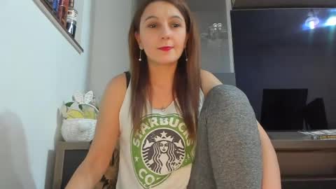 Snapshot of mellbell_ chatting on 03/23/26, 07:51 MellyMell online show from 03/23/26, 07:51