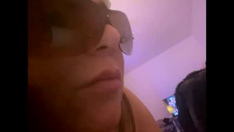 Melli online show from 01/09/25, 11:02