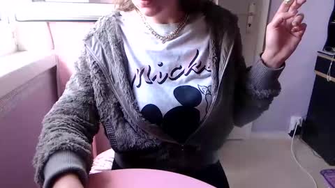 Melli online show from 09/19/25, 11:55