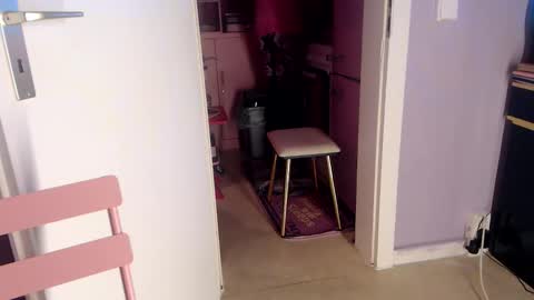 Melli online show from 10/15/25, 07:47