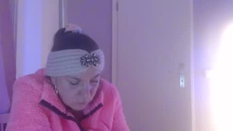 Snapshot of melli23 chatting on 02/12/26, 04:57 Melli online show from 02/12/26, 04:57