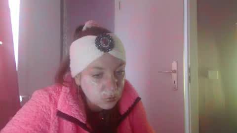 Snapshot of melli23 chatting on 02/14/26, 02:47 Melli online show from 02/14/26, 02:47