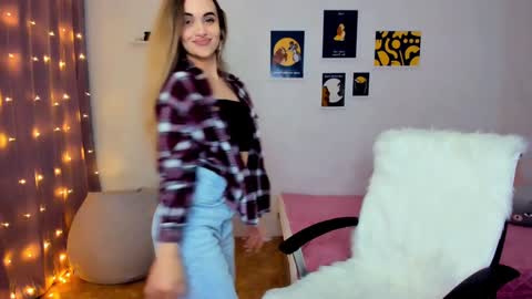 Snapshot of mellifluoustess chatting on 12/06/24, 07:45 Tessa online show from 12/06/24, 07:45