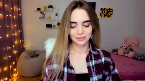 Snapshot of mellifluoustess chatting on 12/06/24, 10:52 Tessa online show from 12/06/24, 10:52