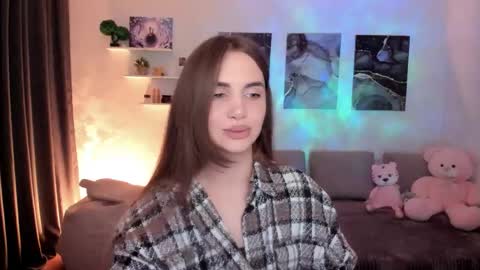 Snapshot of mellifluoustess chatting on 04/13/26, 08:36 Tessa online show from 04/13/26, 08:36