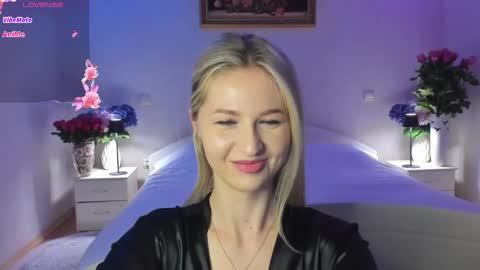 Snapshot of mellina_tey chatting on 03/06/26, 10:28 Mellina online show from 03/06/26, 10:28