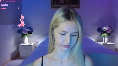 Snapshot of mellina_tey chatting on 03/14/26, 09:31 Mellina online show from 03/14/26, 09:31