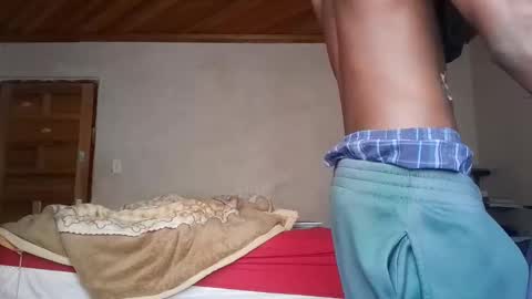Snapshot of mello_sins chatting on 11/05/25, 10:37 mello_sins online show from 11/05/25, 10:37