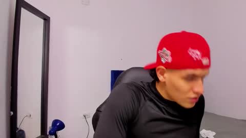 Snapshot of mellow_cole chatting on 11/04/25, 10:42 Mellow Baby online show from 11/04/25, 10:42