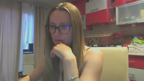 Melly online show from 01/16/25, 07:49