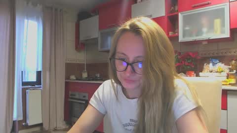 Melly online show from 01/29/25, 07:25