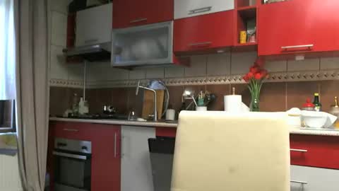 Snapshot of melly_rosey chatting on 04/20/26, 06:27 Melly online show from 04/20/26, 06:27