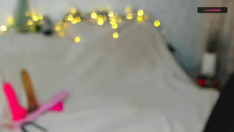 MelMooon online show from 12/28/24, 04:30