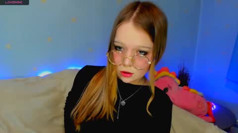 MelMooon online show from 02/21/25, 06:59