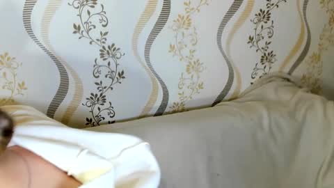 MelMooon online show from 10/15/25, 08:20