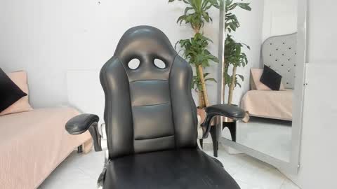 Melodi  online show from 11/25/25, 11:21