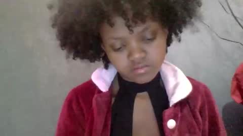 Snapshot of melodie7435 chatting on 09/26/25, 06:06 melodie7435 online show from 09/26/25, 06:06