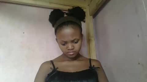 Snapshot of melodie7435 chatting on 11/13/25, 03:27 melodie7435 online show from 11/13/25, 03:27