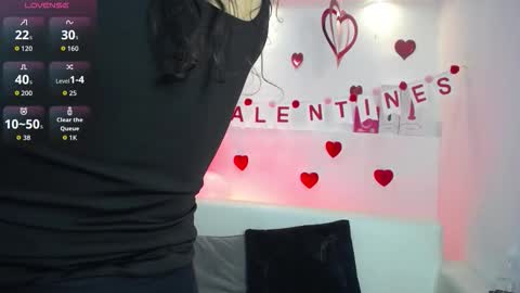 Snapshot of melodiroux_ chatting on 02/15/26, 01:09 Melodi online show from 02/15/26, 01:09