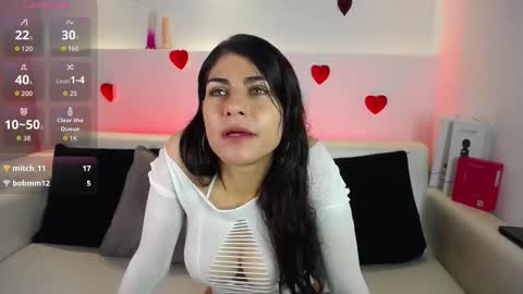 Snapshot of melodiroux_ chatting on 02/25/26, 01:43 Melodi online show from 02/25/26, 01:43