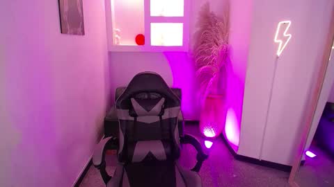 melody701583as online show from 02/18/26, 12:34