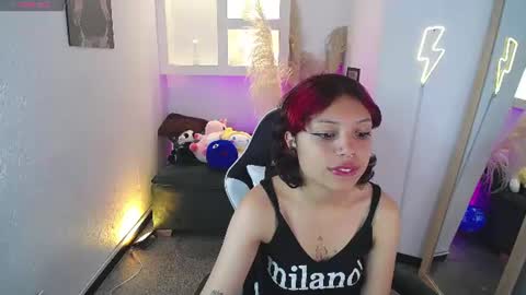 Snapshot of melody701583as chatting on 06/17/26, 01:45 melody701583as online show from 06/17/26, 01:45