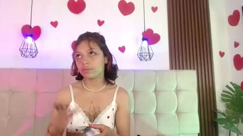 Snapshot of melody701583as chatting on 08/07/26, 01:13 melody701583as online show from 08/07/26, 01:13
