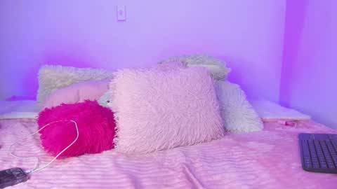    online show from 02/24/25, 08:14