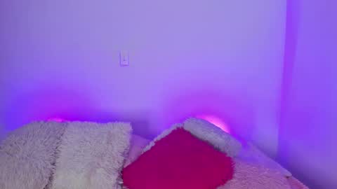    online show from 03/07/25, 05:08