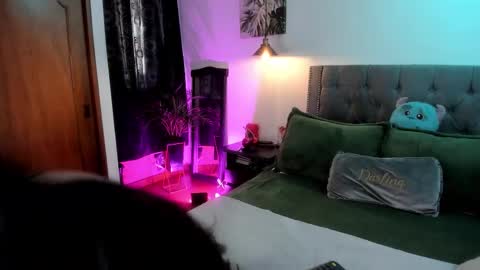 Snapshot of melody_bonnie22 chatting on 03/04/26, 12:11 Leslie online show from 03/04/26, 12:11