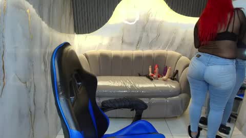 Snapshot of melody_clum chatting on 05/08/26, 08:03 melody_clum online show from 05/08/26, 08:03