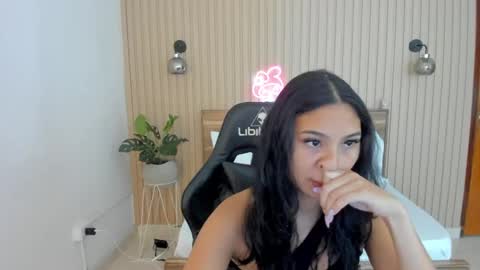 Melody  online show from 03/08/25, 12:20