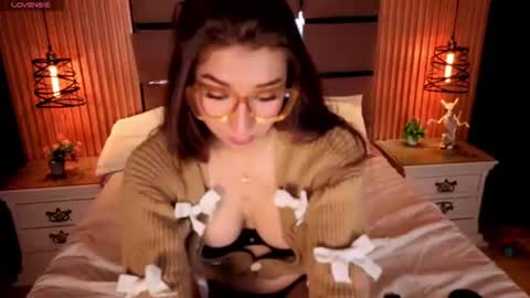 Snapshot of melody_martinez9 chatting on 08/01/26, 03:00 Melody online show from 08/01/26, 03:00