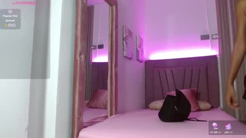 Snapshot of melody_mercy chatting on 02/07/25, 12:06 melody_mercy online show from 02/07/25, 12:06