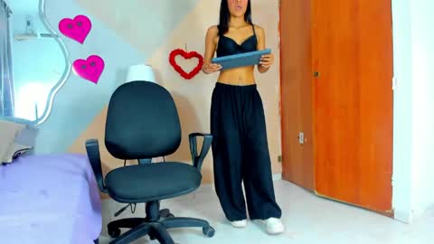 Snapshot of melody_mercy chatting on 04/21/26, 12:22 melody_mercy online show from 04/21/26, 12:22