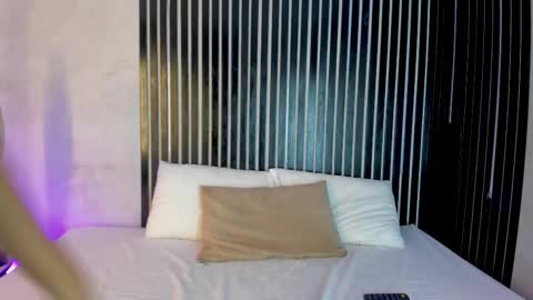 Snapshot of melody_phillips2 chatting on 03/03/26, 05:13 melody phillips online show from 03/03/26, 05:13