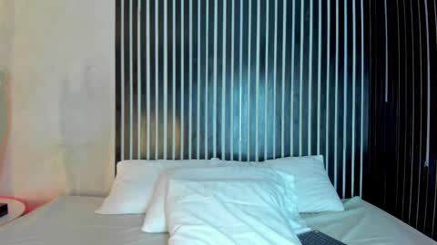 Snapshot of melody_phillips2 chatting on 03/17/26, 06:28 melody phillips online show from 03/17/26, 06:28