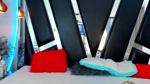 MELODY online show from 12/31/24, 07:40