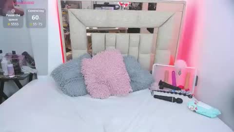 melody online show from 09/15/25, 05:40