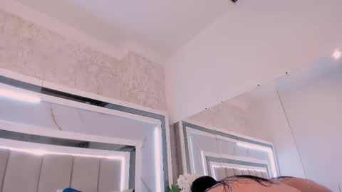 melodycharlotte online show from 12/03/25, 12:14