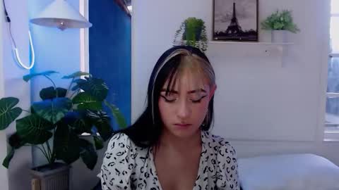 Snapshot of melodygirl2__ chatting on 03/20/26, 08:25 MELODY online show from 03/20/26, 08:25