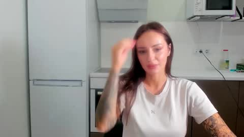 Snapshot of melodyhewit chatting on 05/23/26, 05:12 Masha online show from 05/23/26, 05:12