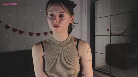 melody  online show from 02/14/25, 02:02