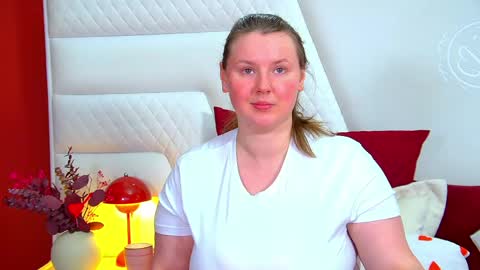 Snapshot of melodymoores chatting on 03/25/26, 06:41 Melody online show from 03/25/26, 06:41