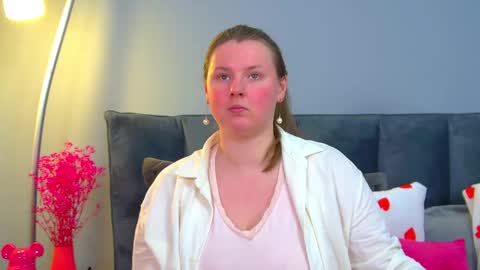 Snapshot of melodymoores chatting on 03/28/26, 06:46 Melody online show from 03/28/26, 06:46